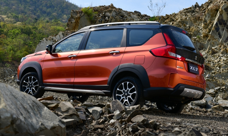 Suzuki XL7