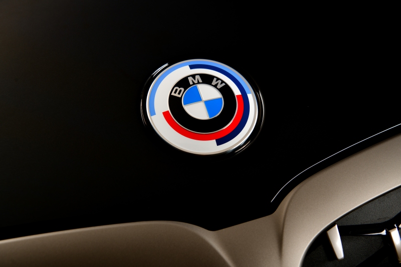 โลโก้ BMW แบบพิเศษสำหรับรุ่น M Sport