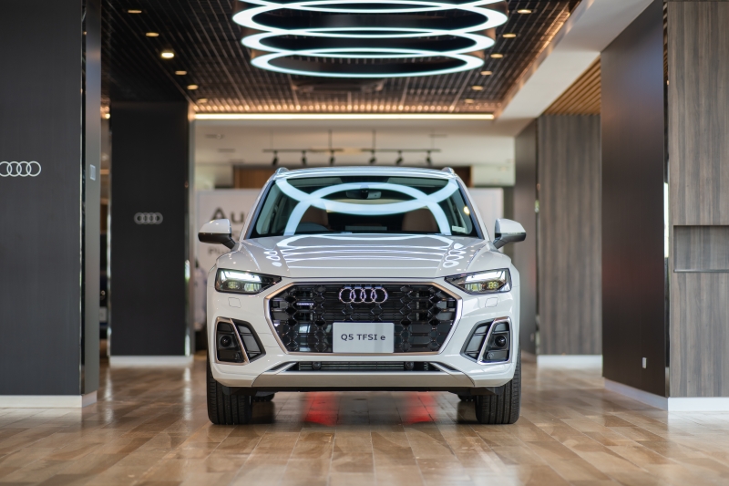 Audi Q5 55 TFSI e S Line