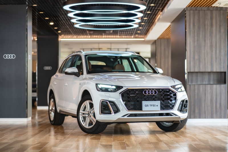 Audi Q5 55 TFSI e S Line