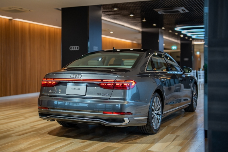 Audi A8 L 55 TFSI quattro Prestige S line