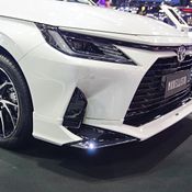 Toyota Yaris ATIV พร้อมชุดแต่ง Modellista