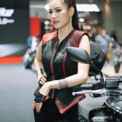 พริตตี้ค่ายมอเตอร์ไซค์ที่งาน Motor Expo 2022