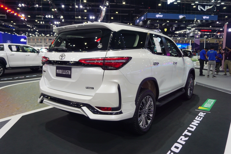 Toyota Fortuner พร้อมชุดแต่ง Modellista