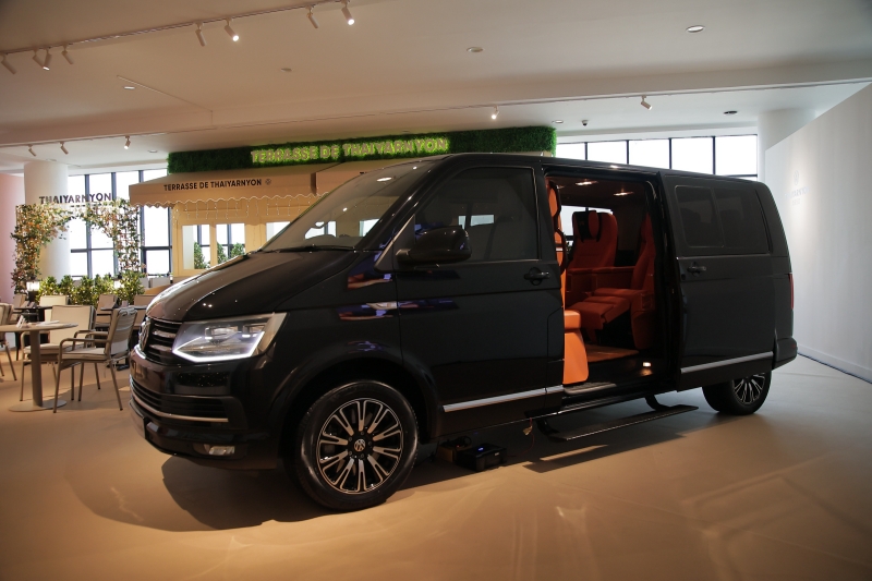 Jackson Wang’s Official Car - Volkswagen Thaiyarnyon Caravelle Comfortline