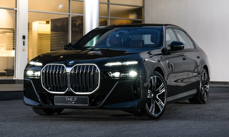 BMW i7
