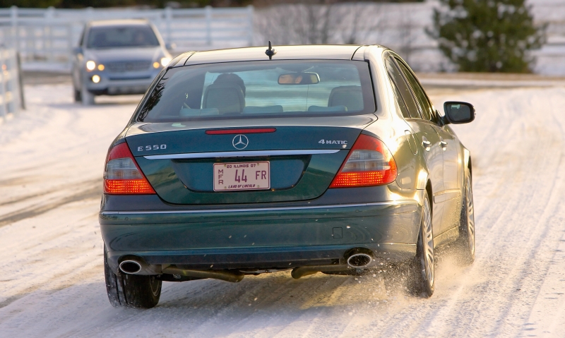 Mercedes-Benz เรียกคืนรถกว่า 1.2 แสนคันในสหรัฐฯ เ