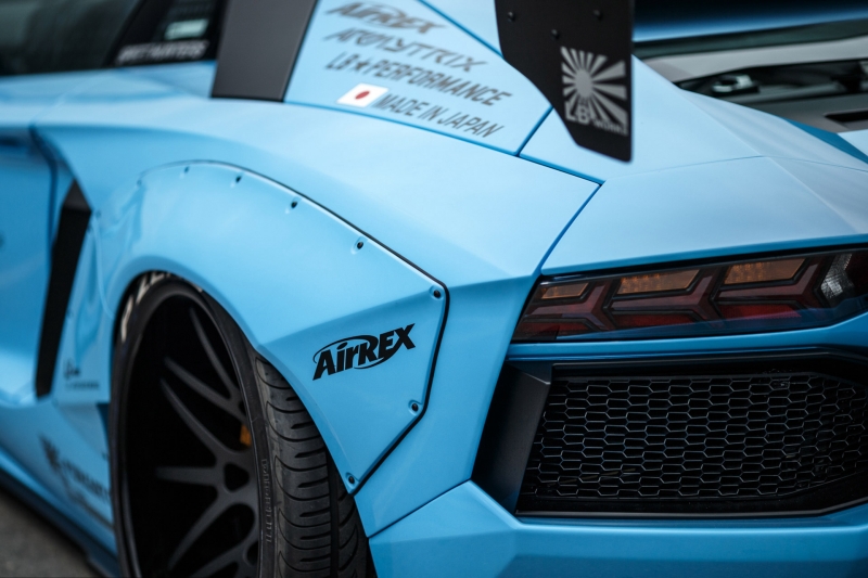 ทำไม “ลัมโบร์กินี” คันเดียวในไทยของ “เบนซ์ เดม่อน” ถึงกลายเป็นคนละสี?