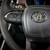 Toyota Innova ZENIX 2024