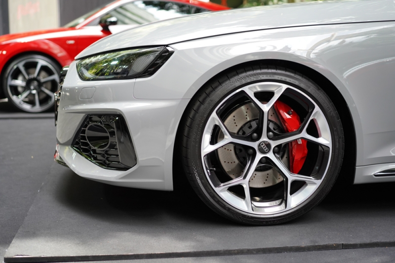 Audi RS4 Avant Competition