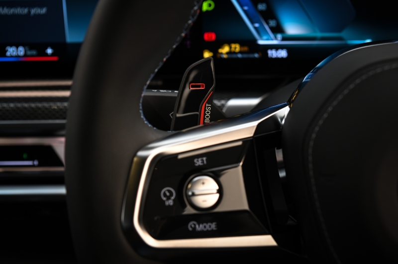 BMW M760e xDrive
