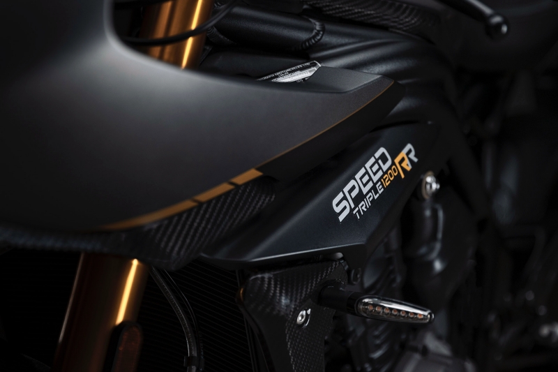 Triumph Speed Triple 1200 RR Breitling