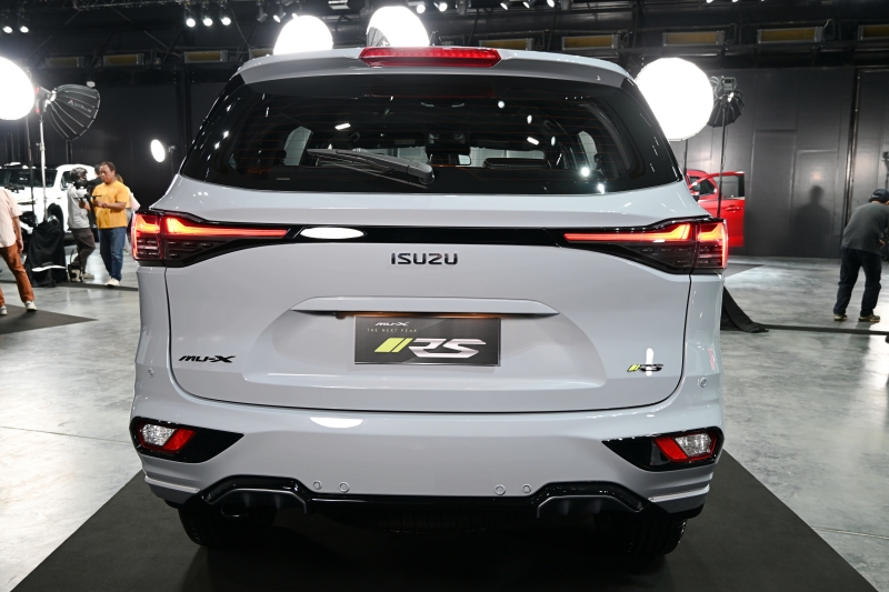 Isuzu MU-X RS 2025
