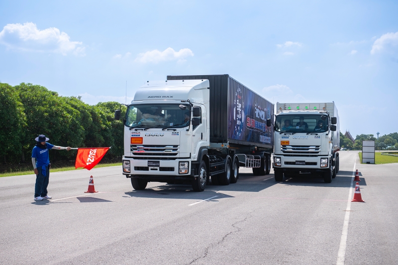 อีซูซุส่ง Isuzu King of Trucks Euro5 Max เฟ้นหา 