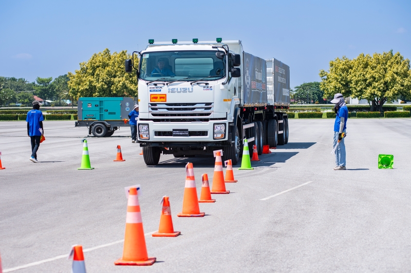 อีซูซุส่ง Isuzu King of Trucks Euro5 Max เฟ้นหา 