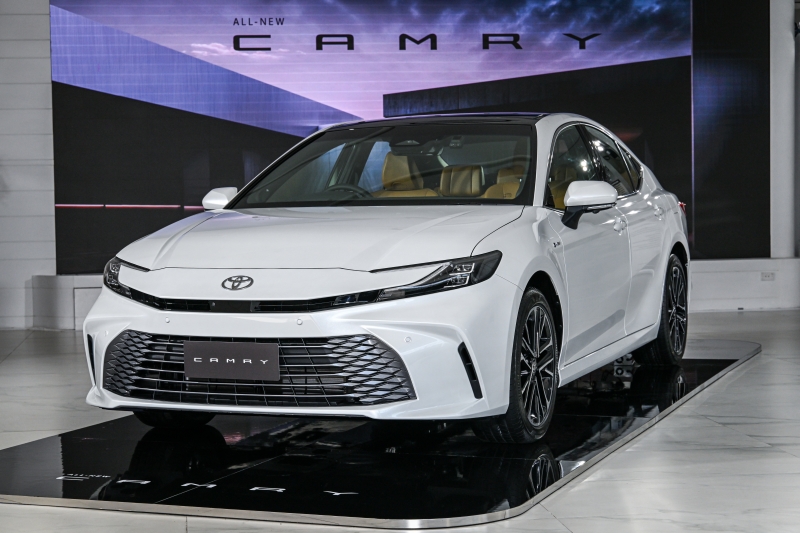 เทียบสเปก All-new Toyota CAMRY ทั้ง 3 รุ่นย่อย ราคาเริ่ม 1,455,000 บาท