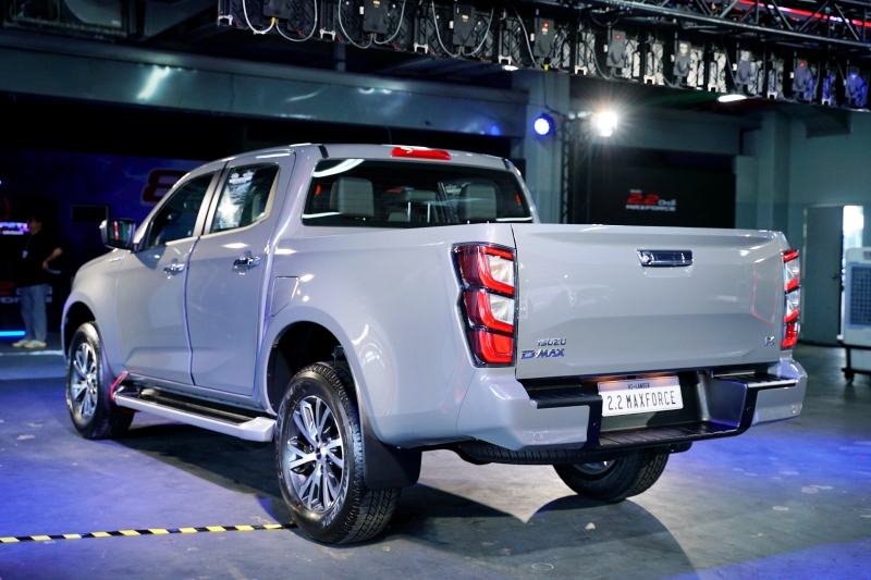 Isuzu D-Max 2.2 MAXFORCE สีเทา Elbrus Gray Opaque ใหม่