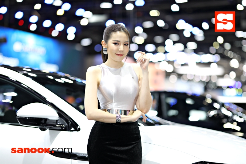 ส่องความน่ารักพริตตี้ MOTOR EXPO 2024