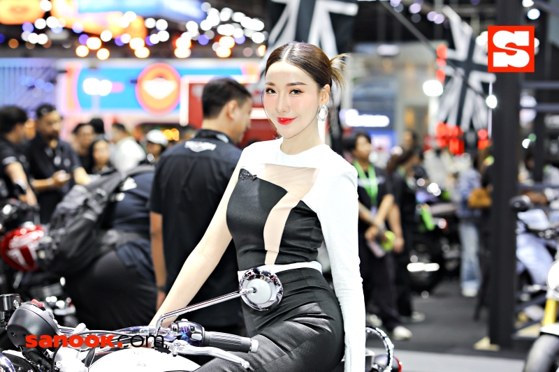 ส่องความน่ารักพริตตี้ MOTOR EXPO 2024