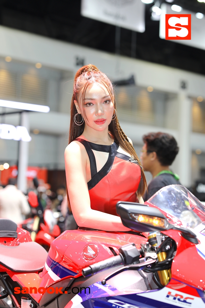 ส่องความน่ารักพริตตี้ MOTOR EXPO 2024