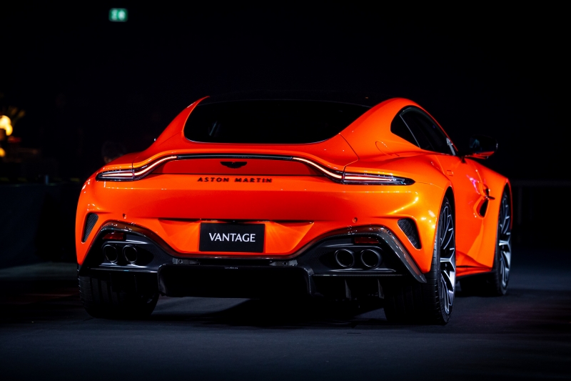 Aston Martin VANTAGE 2025