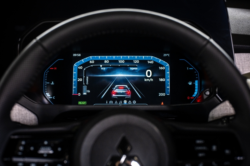 Mitsubishi XFORCE HEV