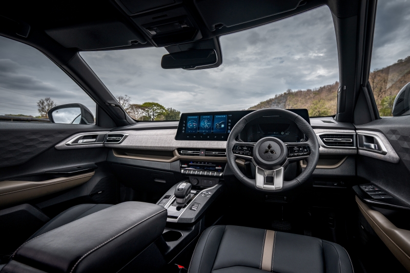 Mitsubishi XFORCE HEV