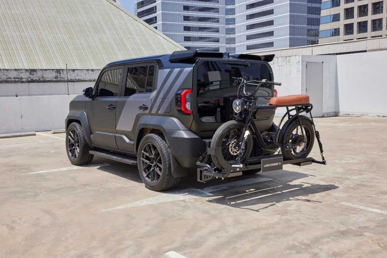 Toyota Land Cruiser FJ