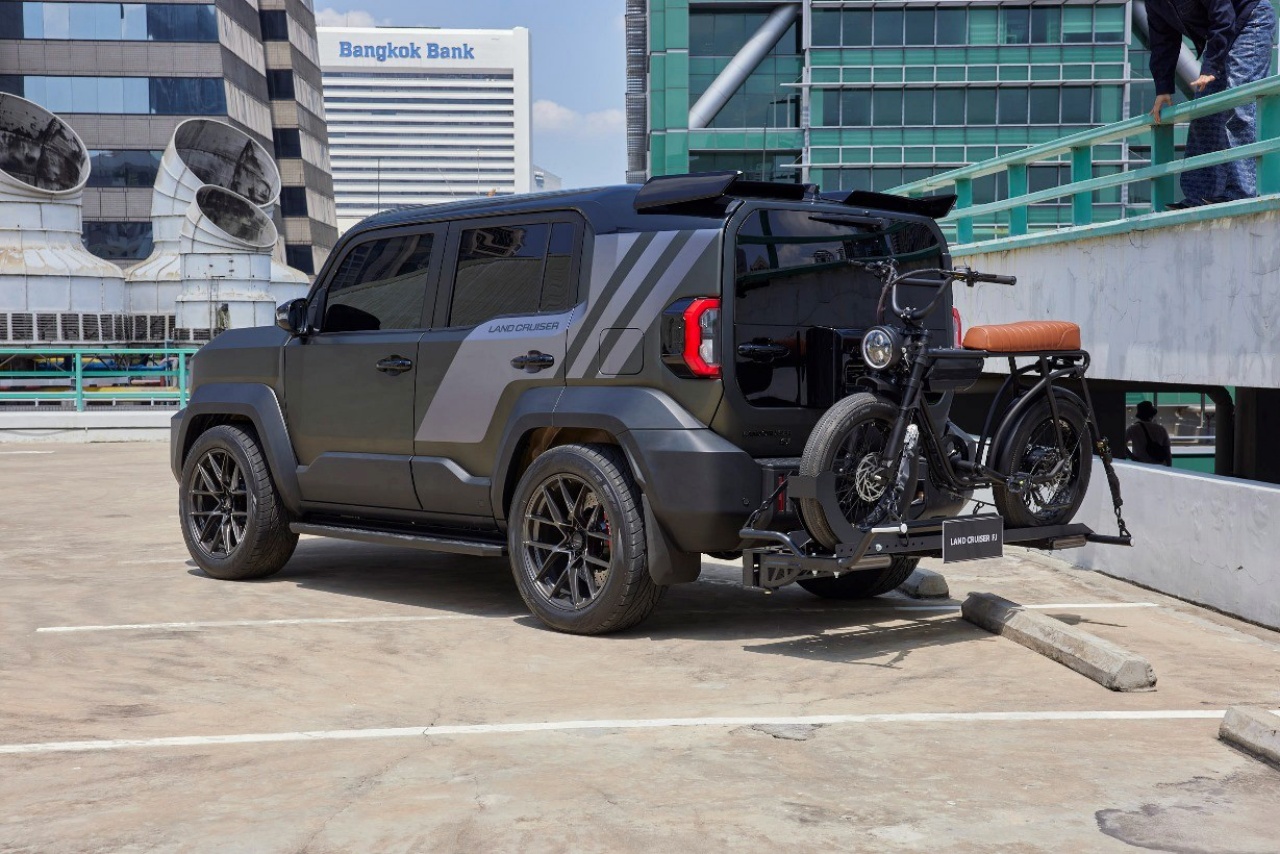 Toyota Land Cruiser FJ