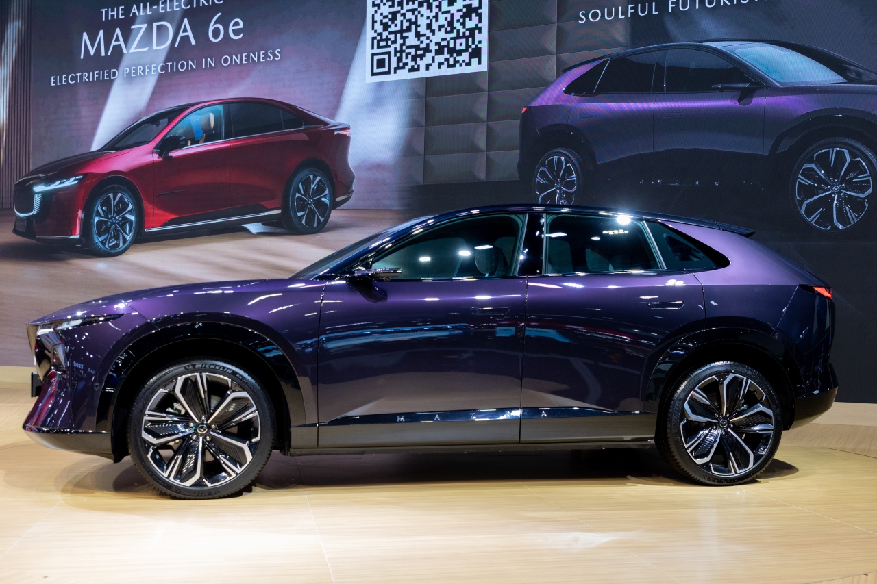Mazda CX-6e