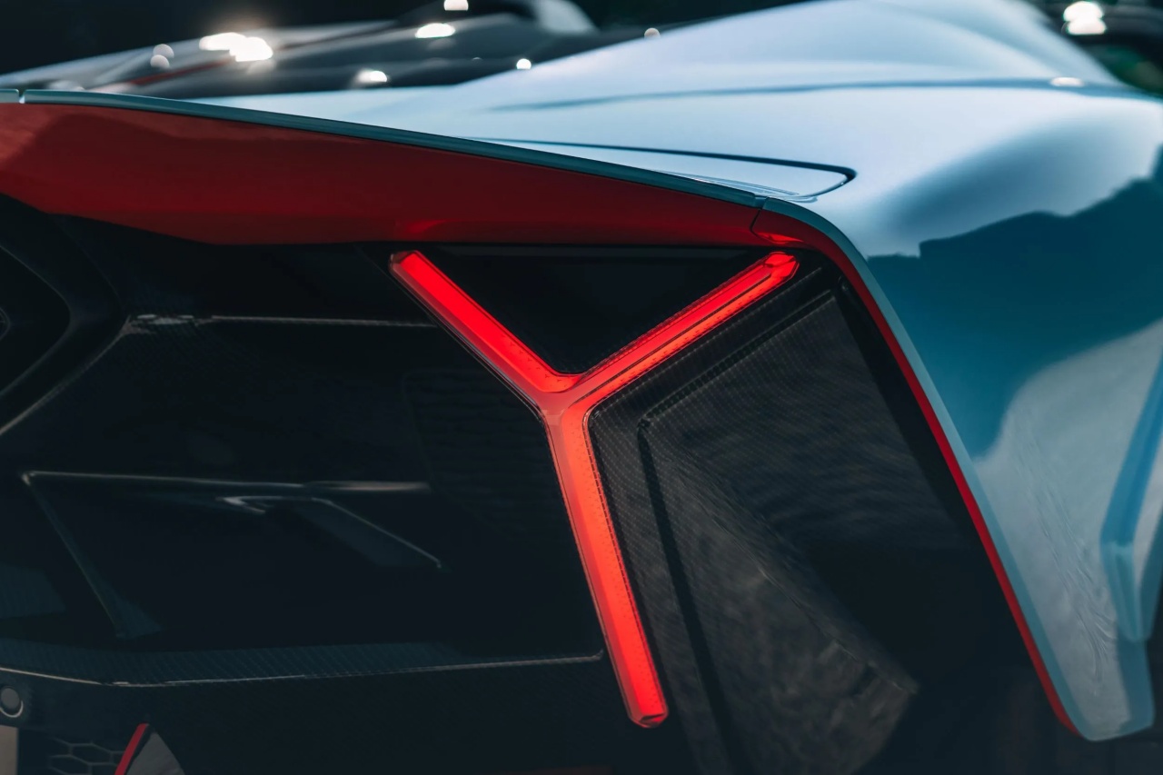 Lamborghini Fenomeno Roadster