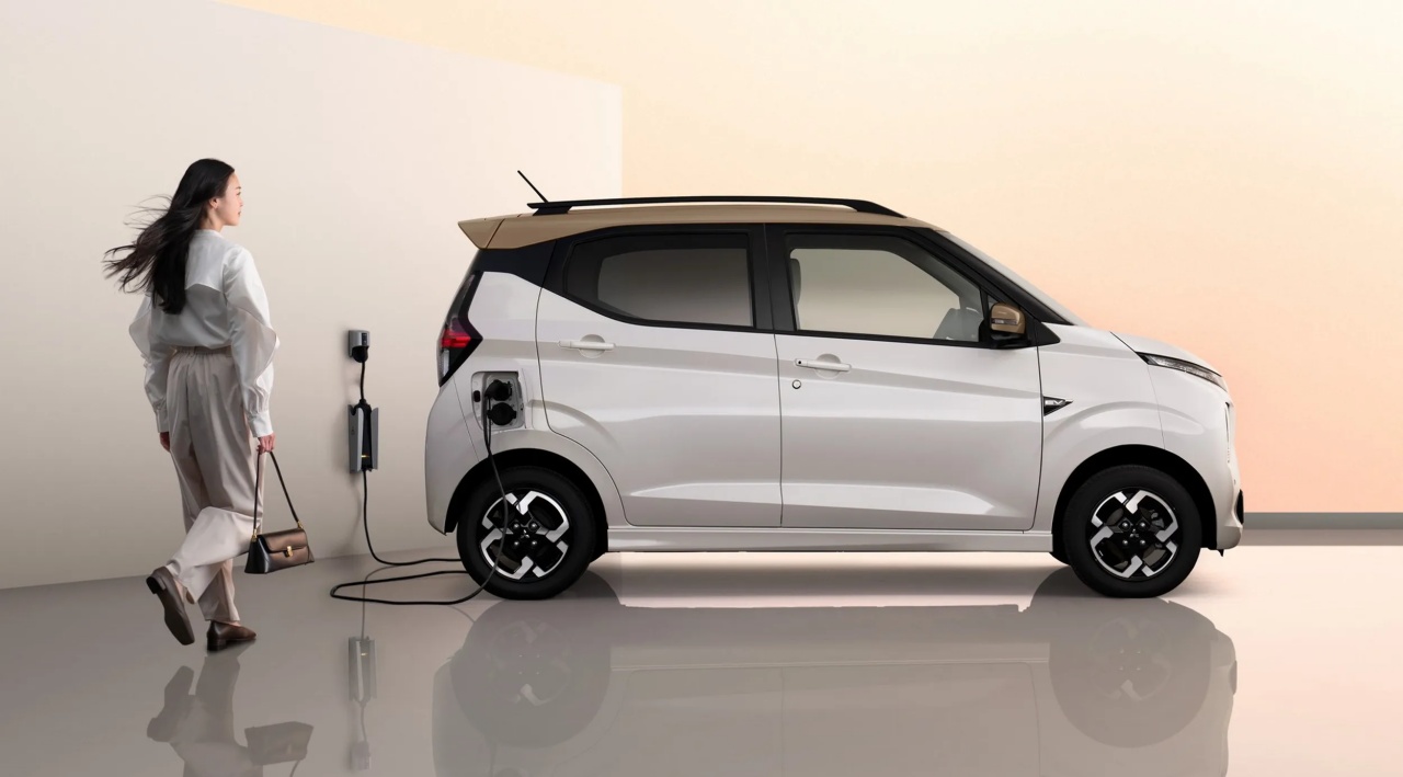 Mitsubishi eK Cross EV  / eK X EV