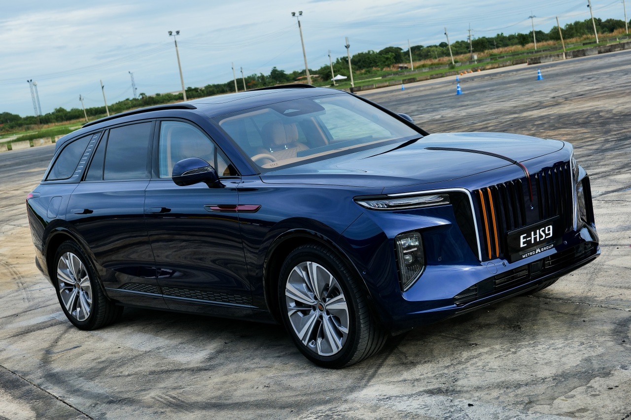 HONGQI E-HS9