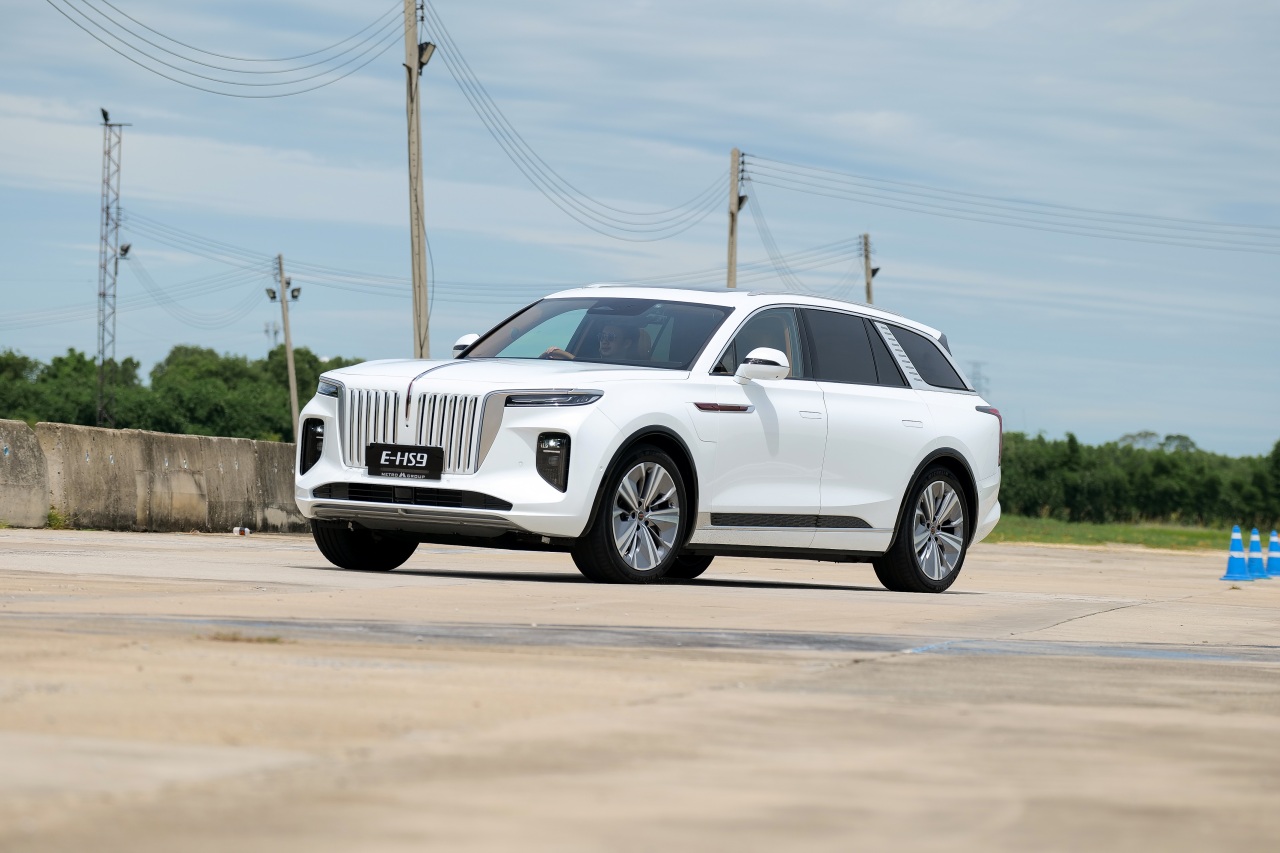 HONGQI E-HS9