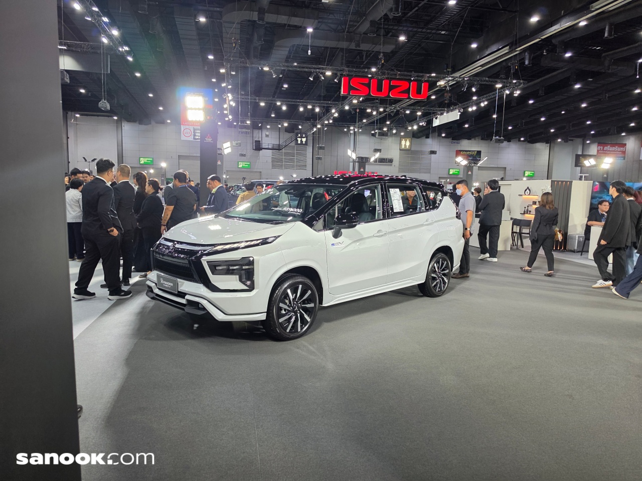 บูธ Mitsubishi