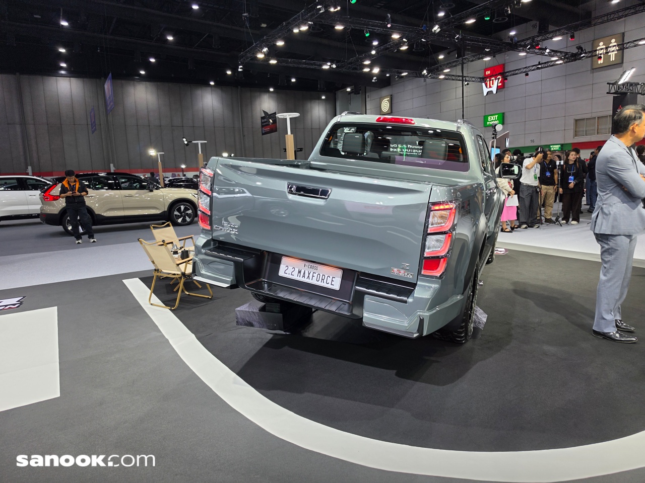 ISUZU