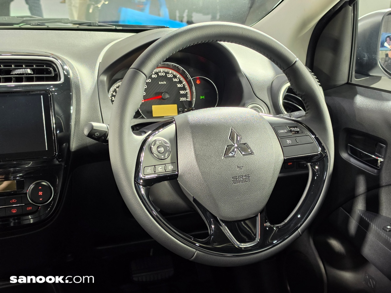 Mitsubishi Attrage