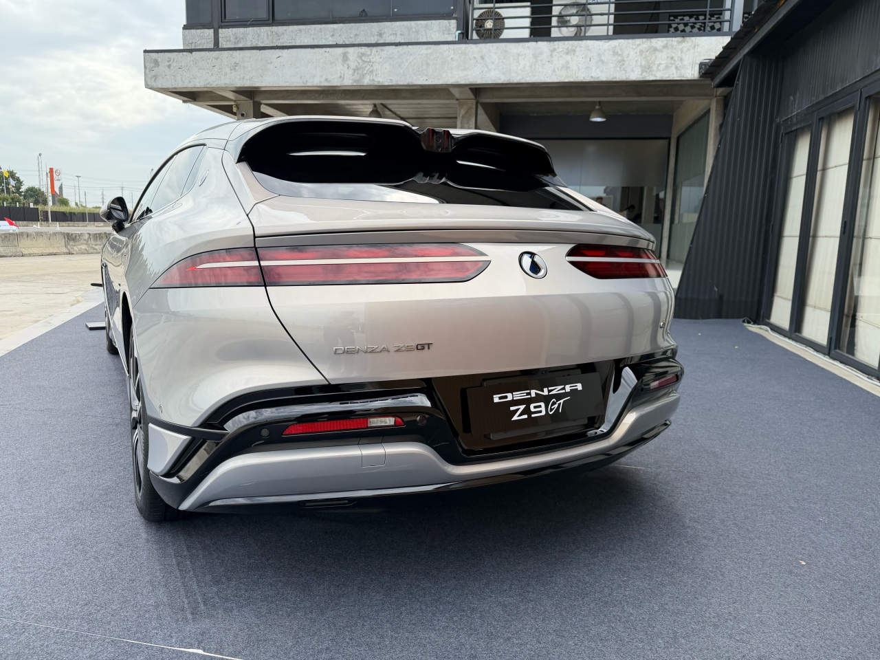 Denza Z9 GT
