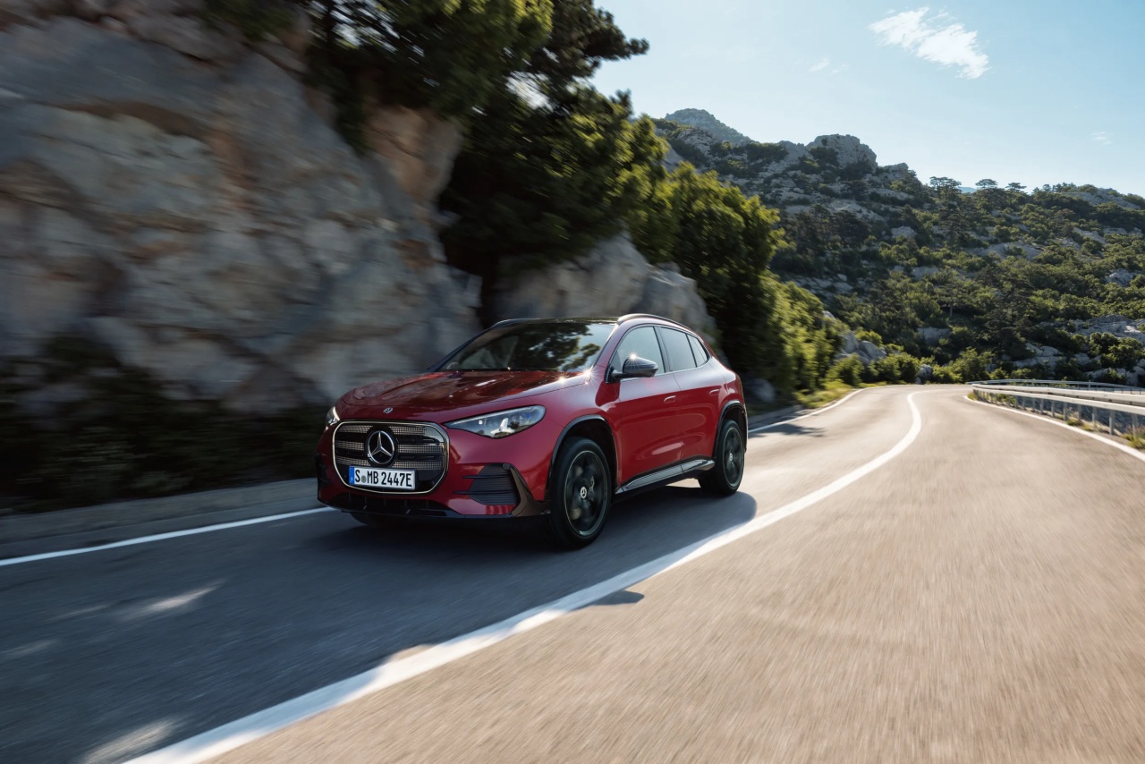 Mercedes-Benz GLA ใหม่ 