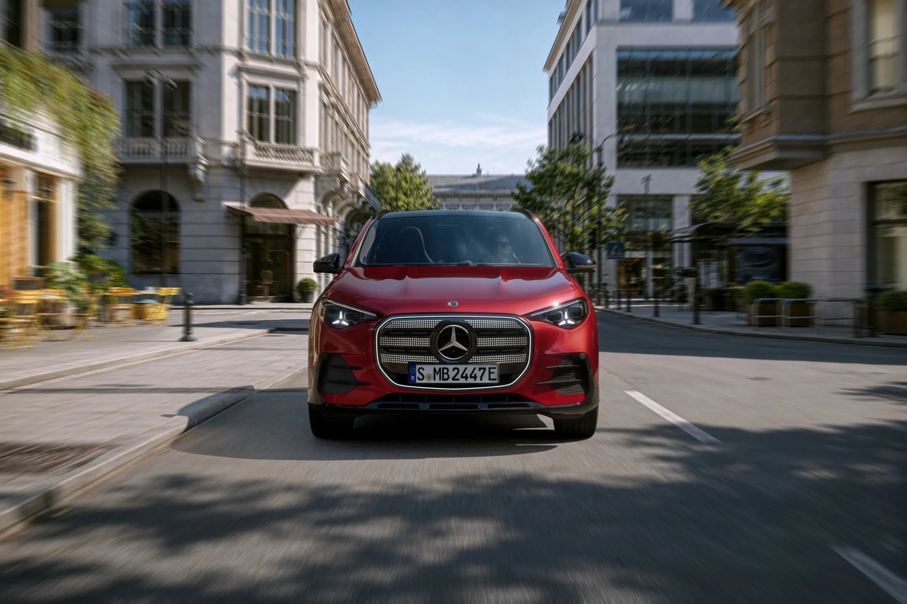 Mercedes-Benz GLA ใหม่ 