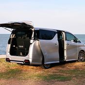 2015 Toyota Vellfire