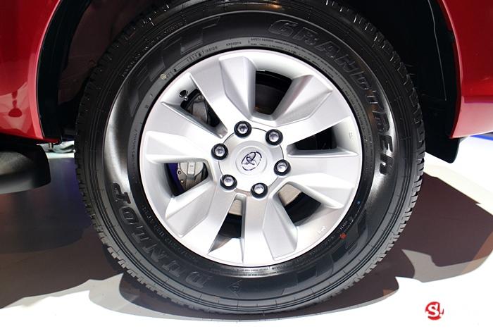 Toyota Hilux Revo 2015 