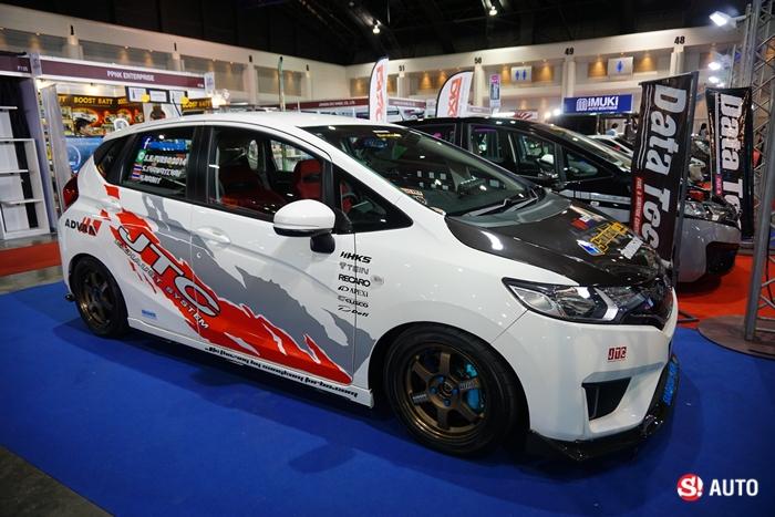 Auto Salon 2015