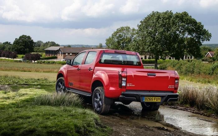 Isuzu D-Max Fury