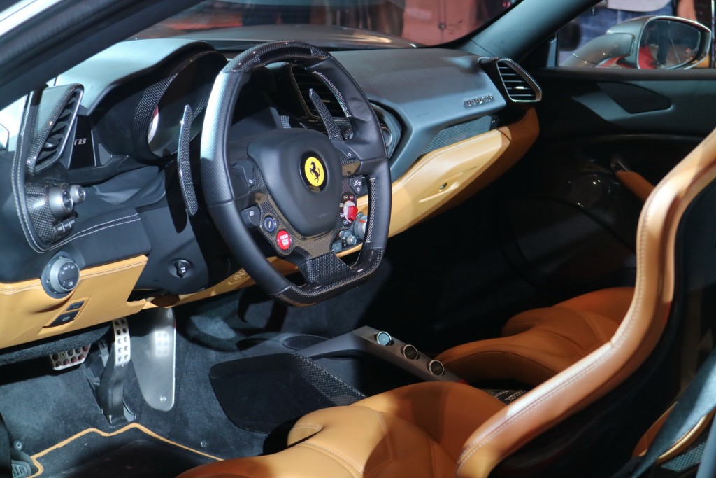 ferrari_488GTB_30