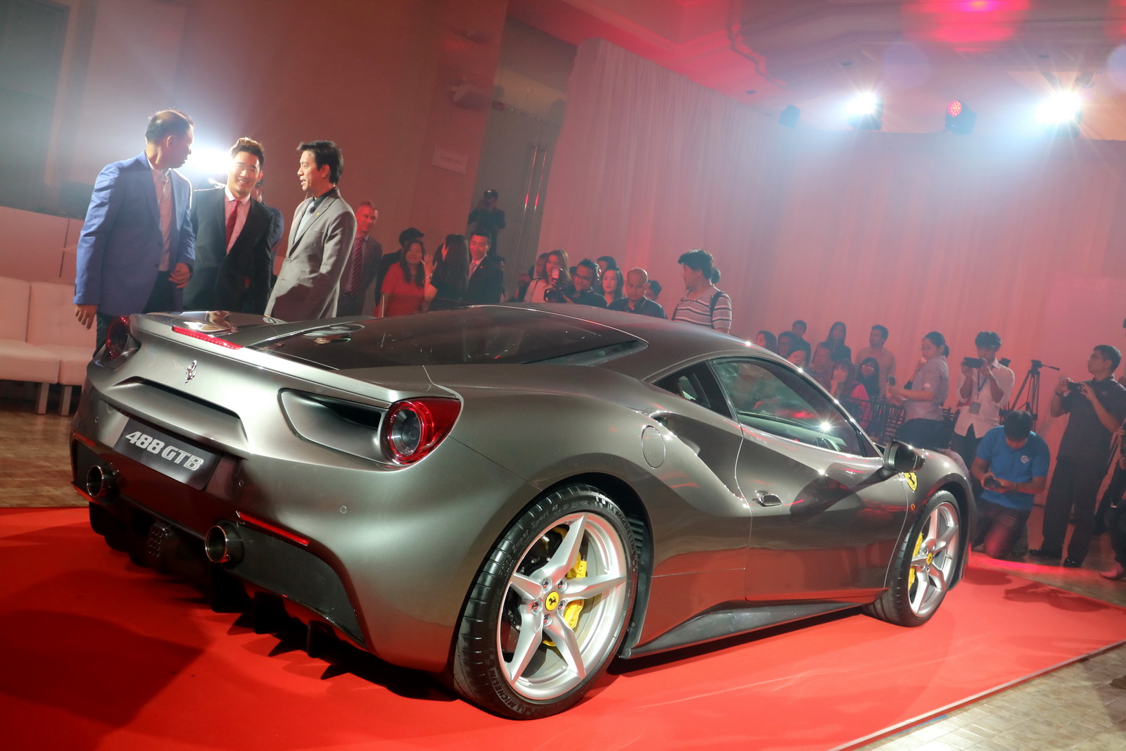 ferrari_488GTB_23