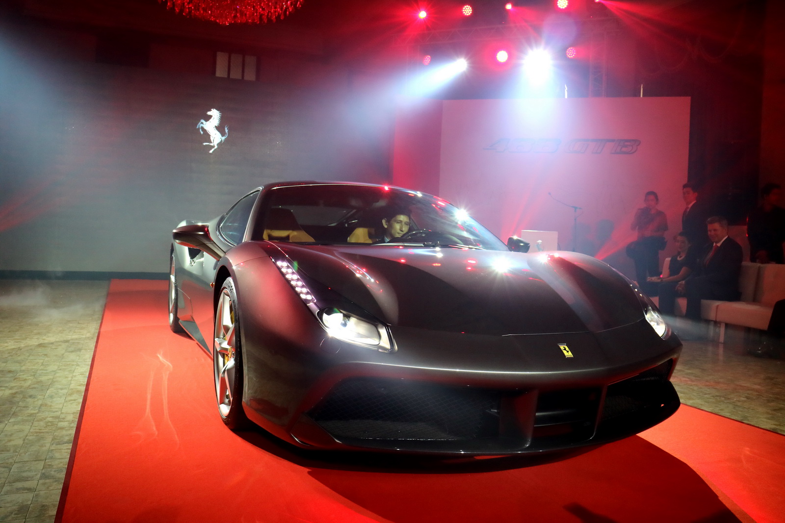 ferrari_488GTB_15