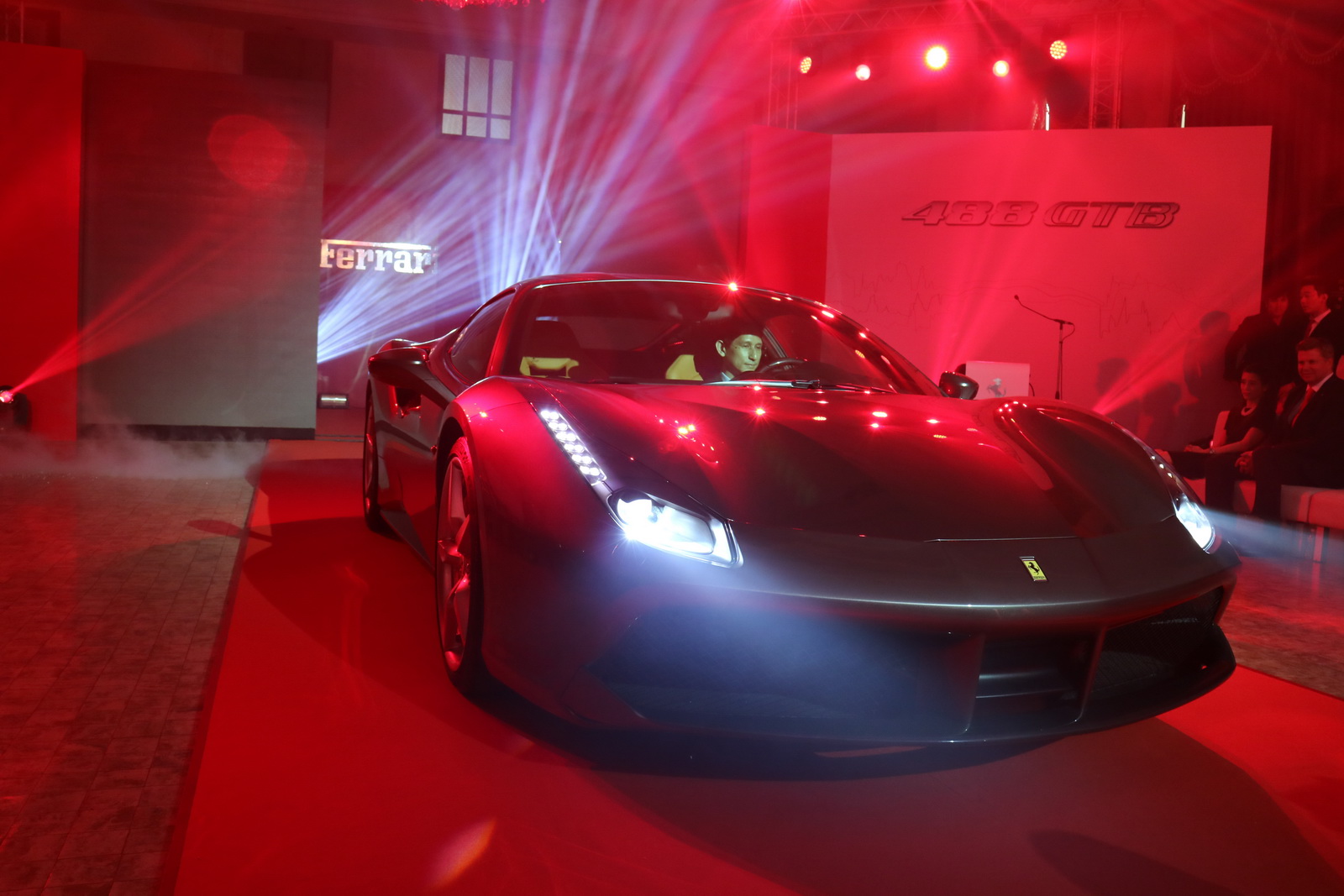 ferrari_488GTB_14