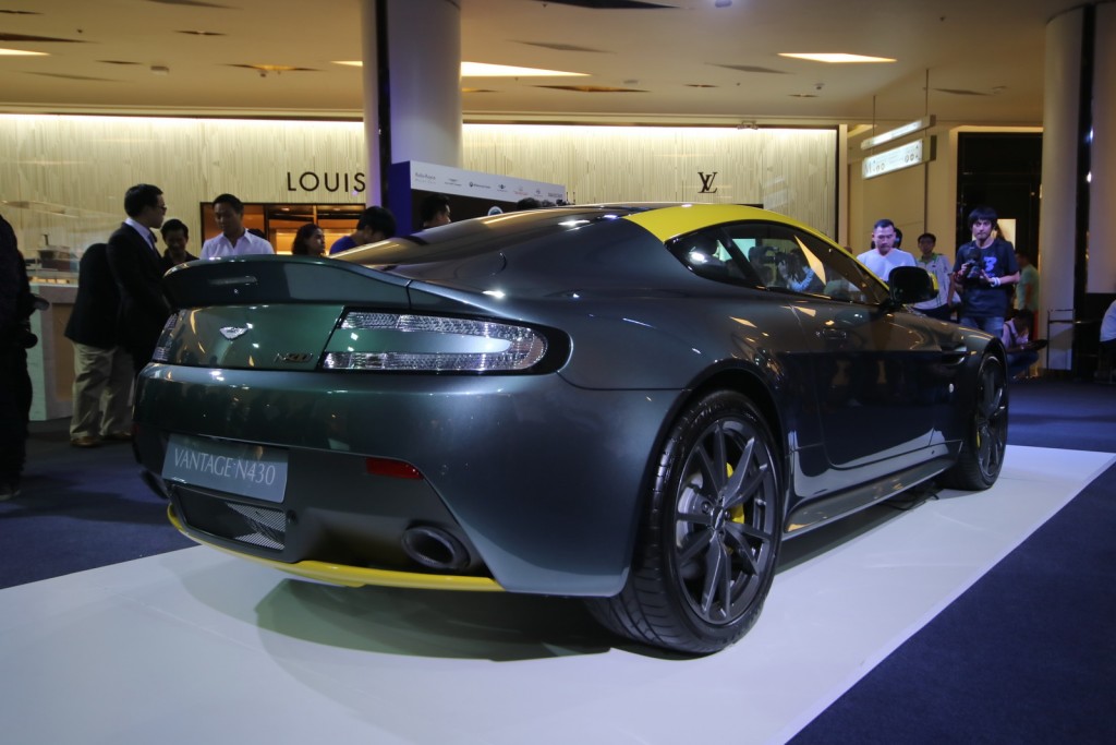 aston_martin_n430_14