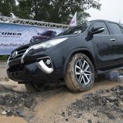 Toyota Fortuner 2015